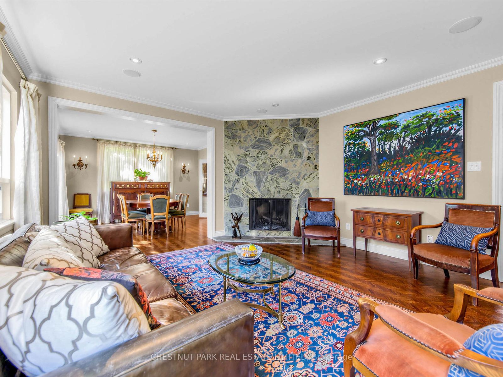 Photo 5 of 25 Clarendon Avenue, Toronto, Casa Loma — HOMEH