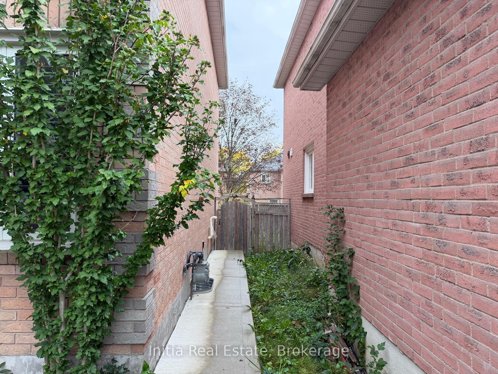Photo 3 of 18 Harkins Drive, Ajax, Central West — HOMEH