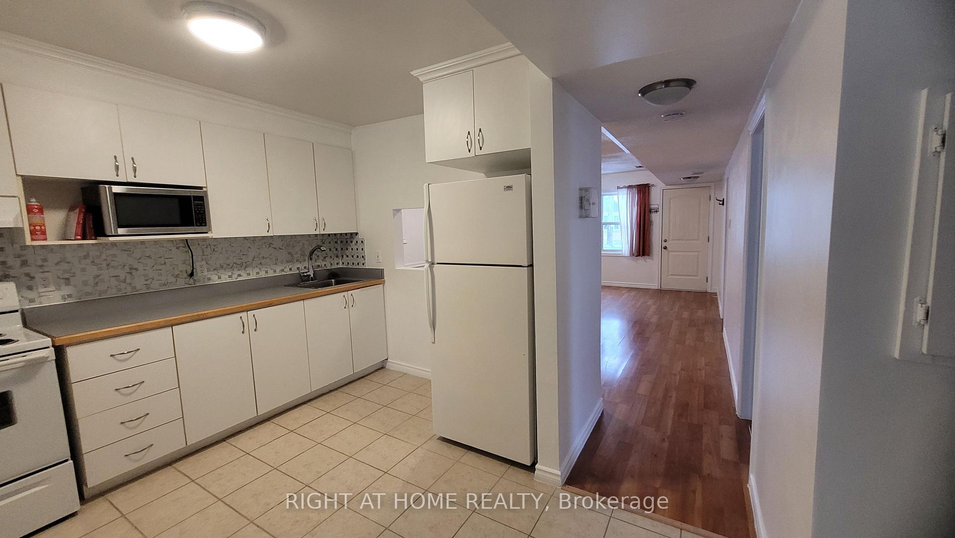 Photo 13 of 298 Montfort Street, Ottawa, Vanier — HOMEH