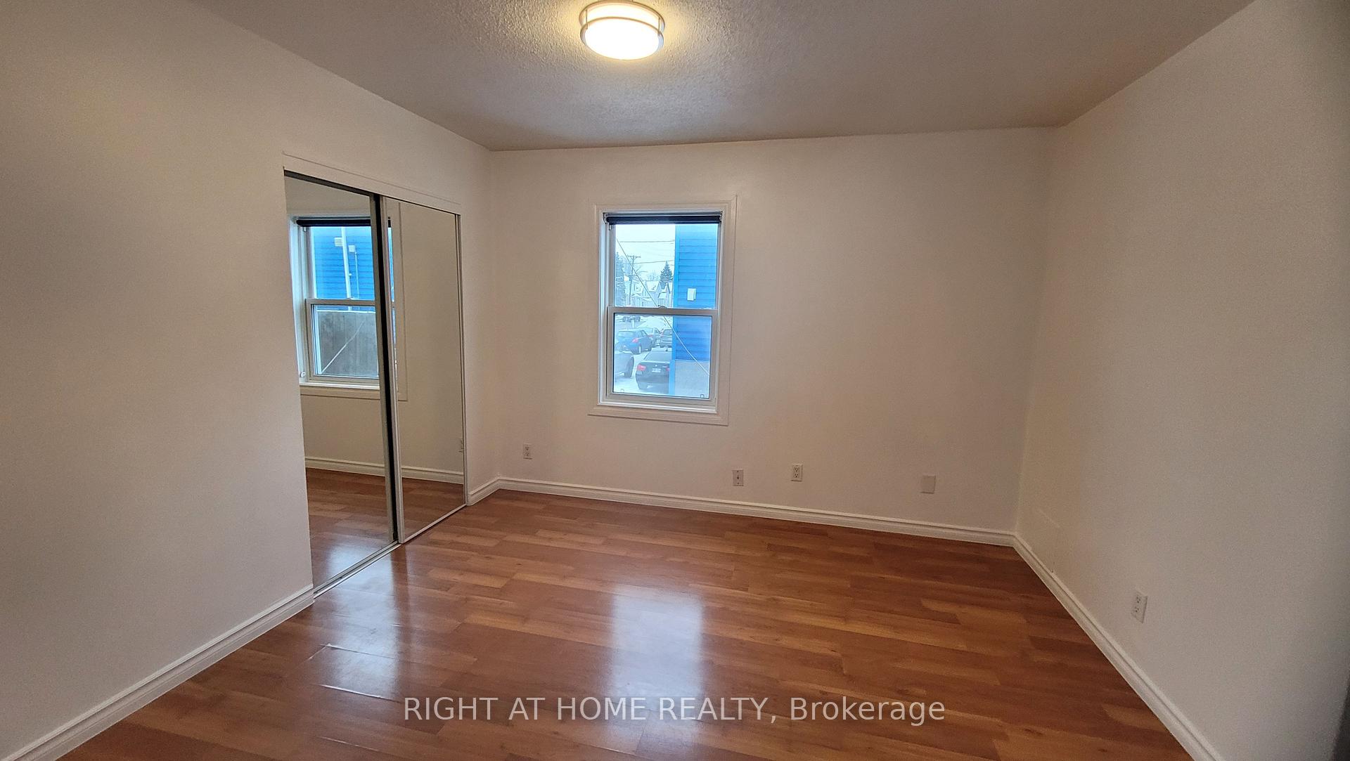Photo 16 of 298 Montfort Street, Ottawa, Vanier — HOMEH
