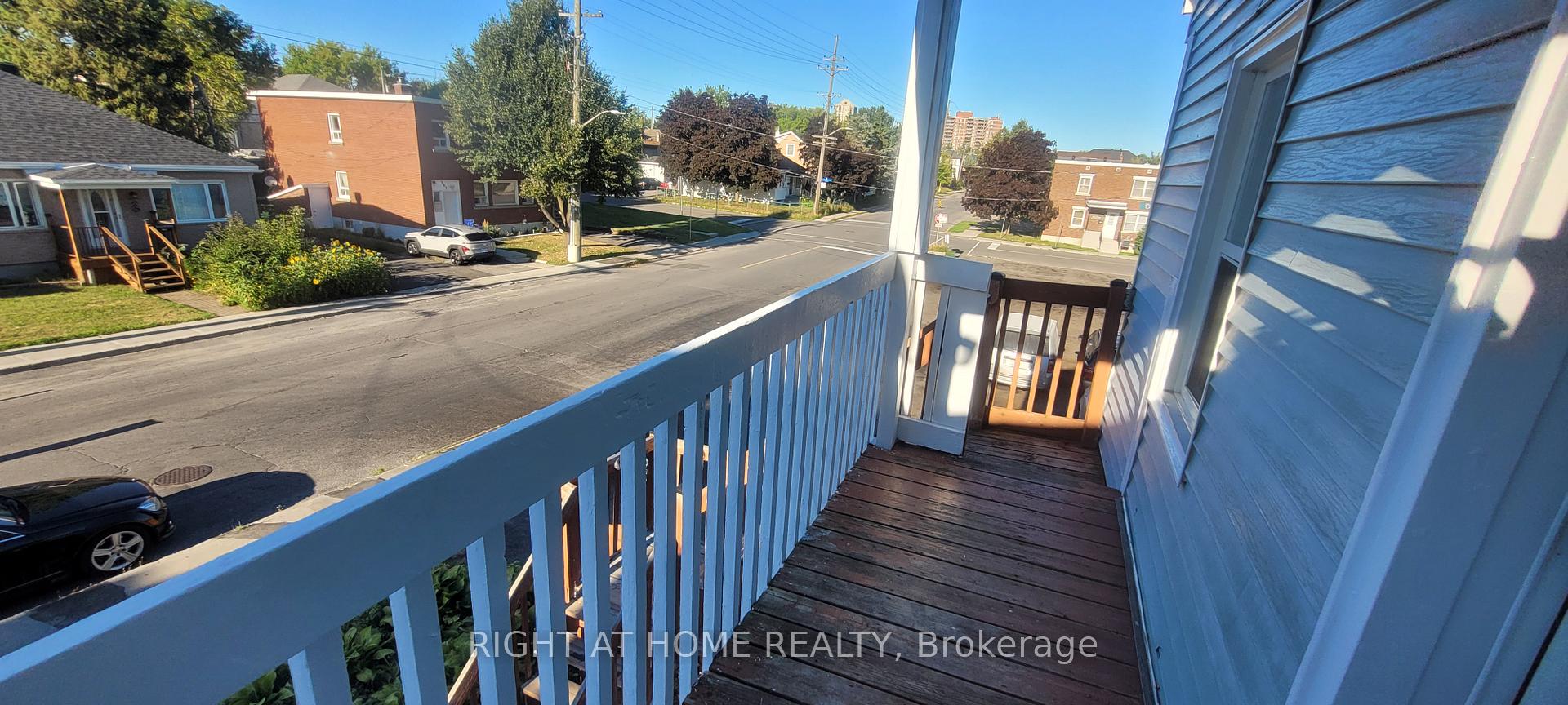 Photo 34 of 298 Montfort Street, Ottawa, Vanier — HOMEH