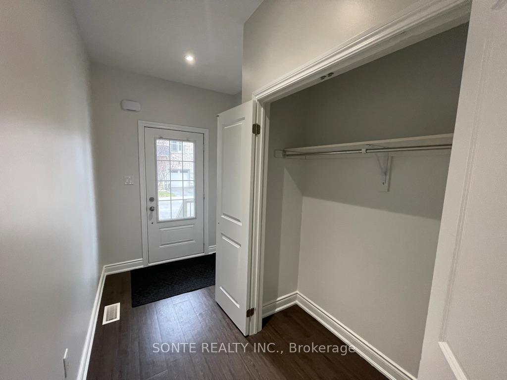 Photo 3 of Unit #03, 40 Megan Crescent, Barrie, Holly — HOMEH