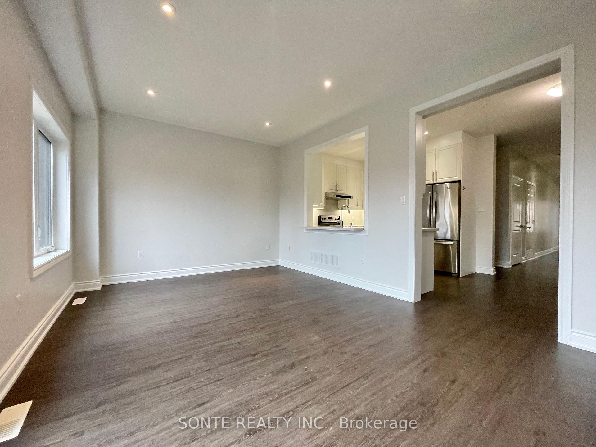 Photo 12 of Unit #03, 40 Megan Crescent, Barrie, Holly — HOMEH