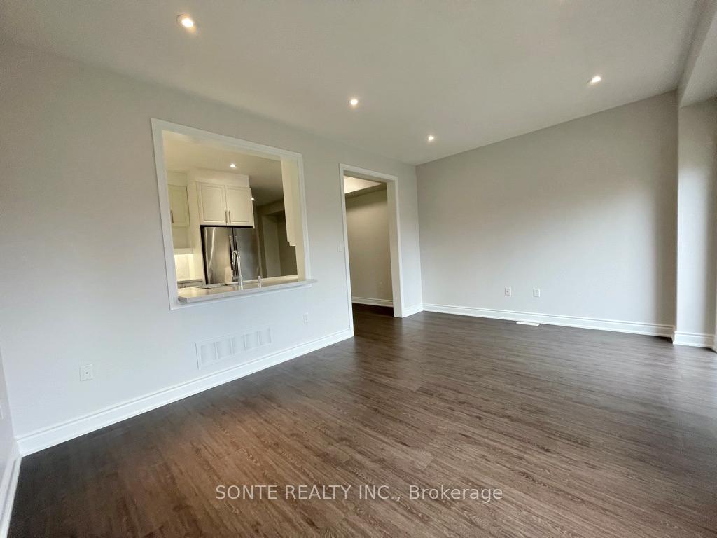 Photo 14 of Unit #03, 40 Megan Crescent, Barrie, Holly — HOMEH