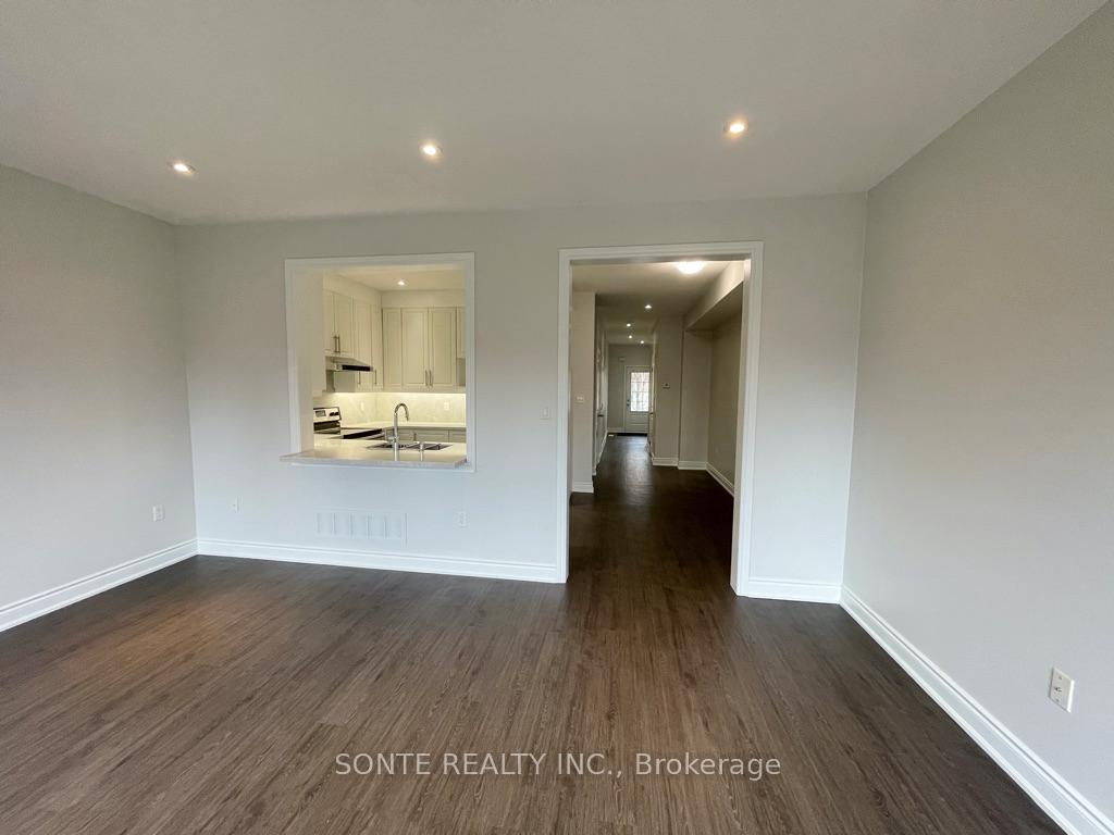 Photo 15 of Unit #03, 40 Megan Crescent, Barrie, Holly — HOMEH