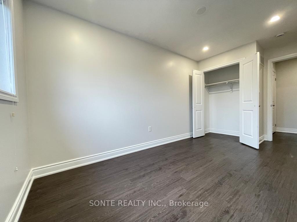 Photo 24 of Unit #03, 40 Megan Crescent, Barrie, Holly — HOMEH