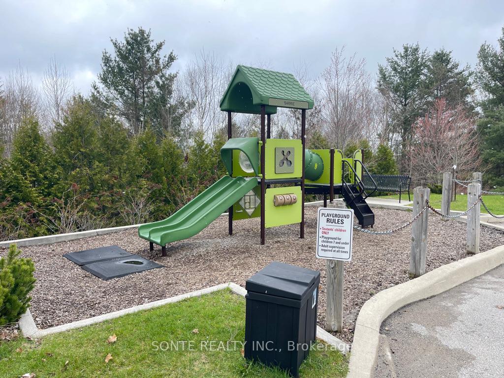 Photo 31 of Unit #03, 40 Megan Crescent, Barrie, Holly — HOMEH