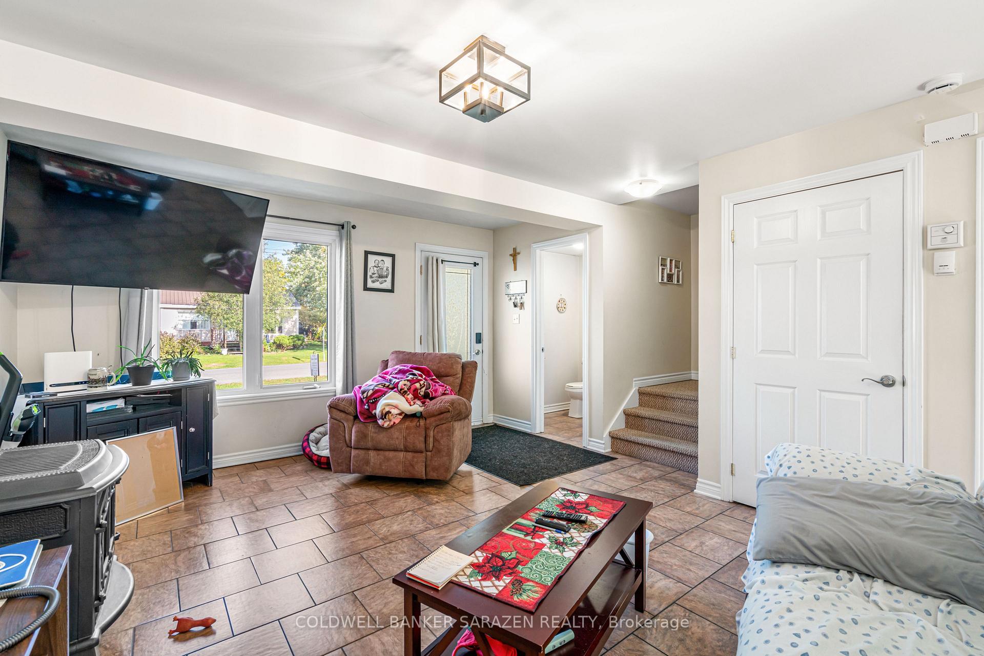 Photo 8 of 6684 Lawrence Street, South Glengarry, South Glengarry (Charlottenburgh) Twp — HOMEH