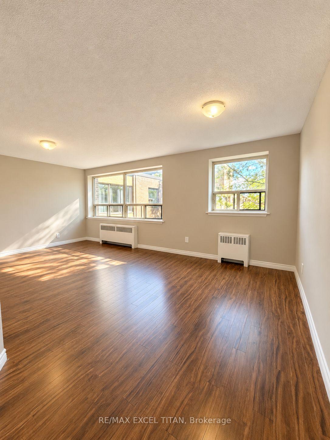 Photo 4 of Unit 332D, 468 Ottawa Street, Hamilton, Corktown — HOMEH