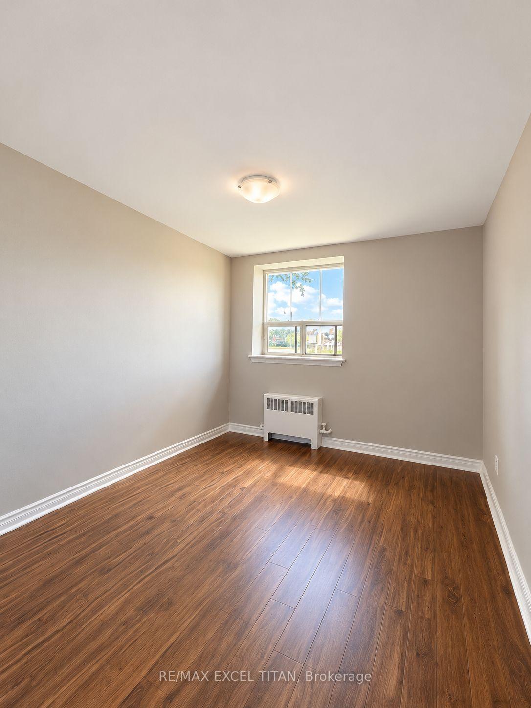 Photo 5 of Unit 332D, 468 Ottawa Street, Hamilton, Corktown — HOMEH