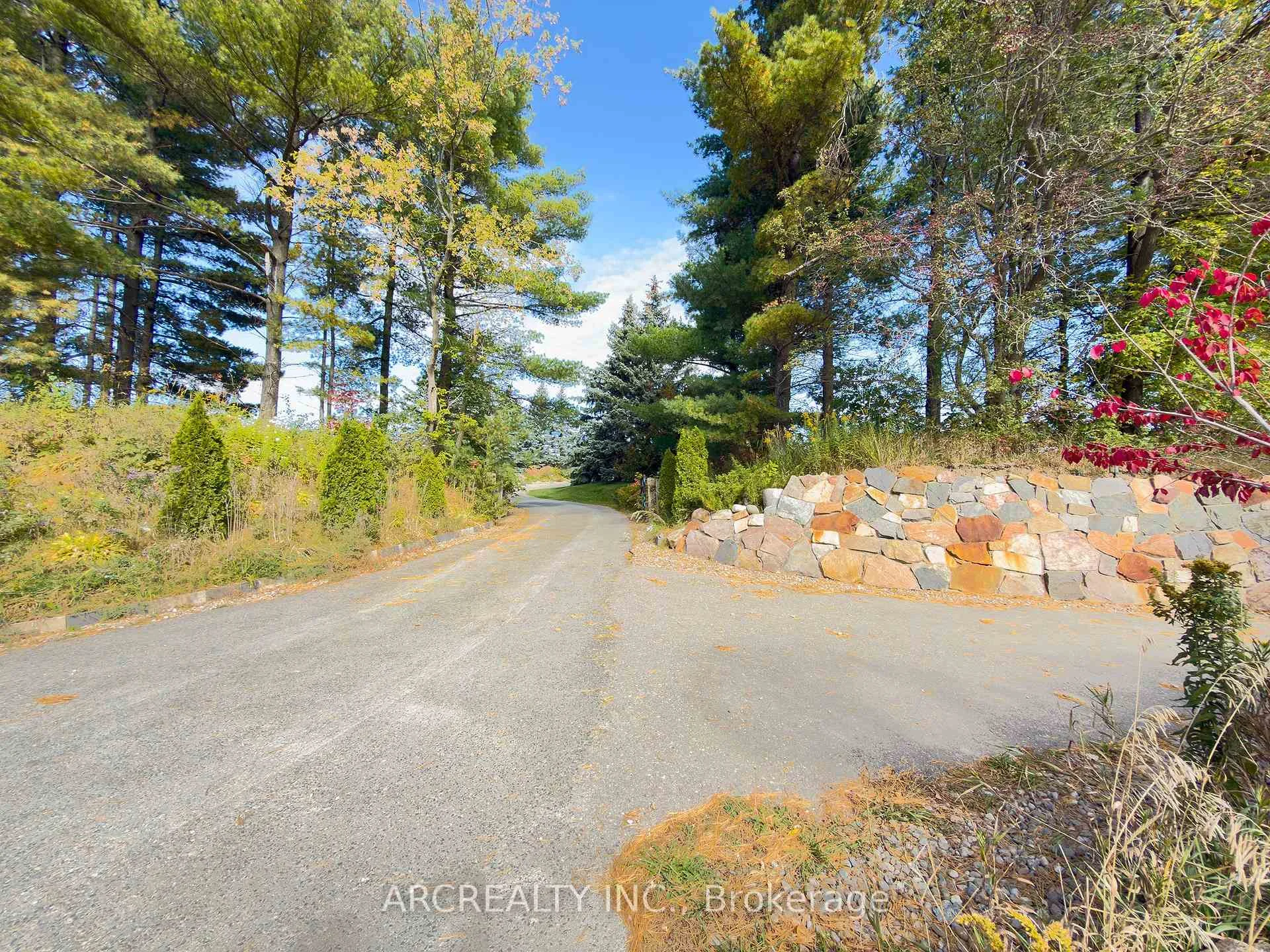 Photo 2 of 388303 20th Side Road, Mono, Rural Mono — HOMEH
