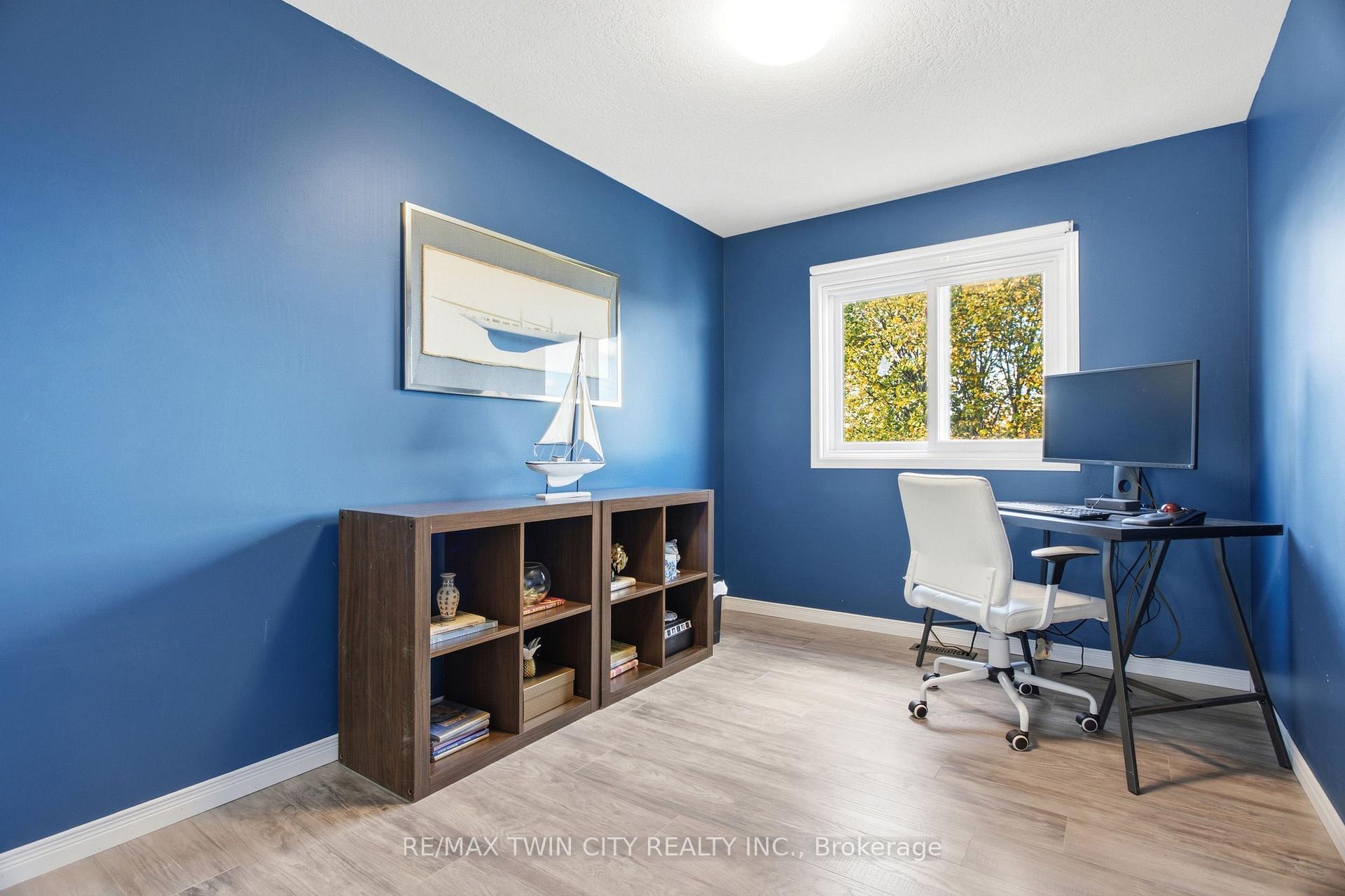 Photo 21 of 39 Maitland Street, Kitchener, Huron Park — HOMEH