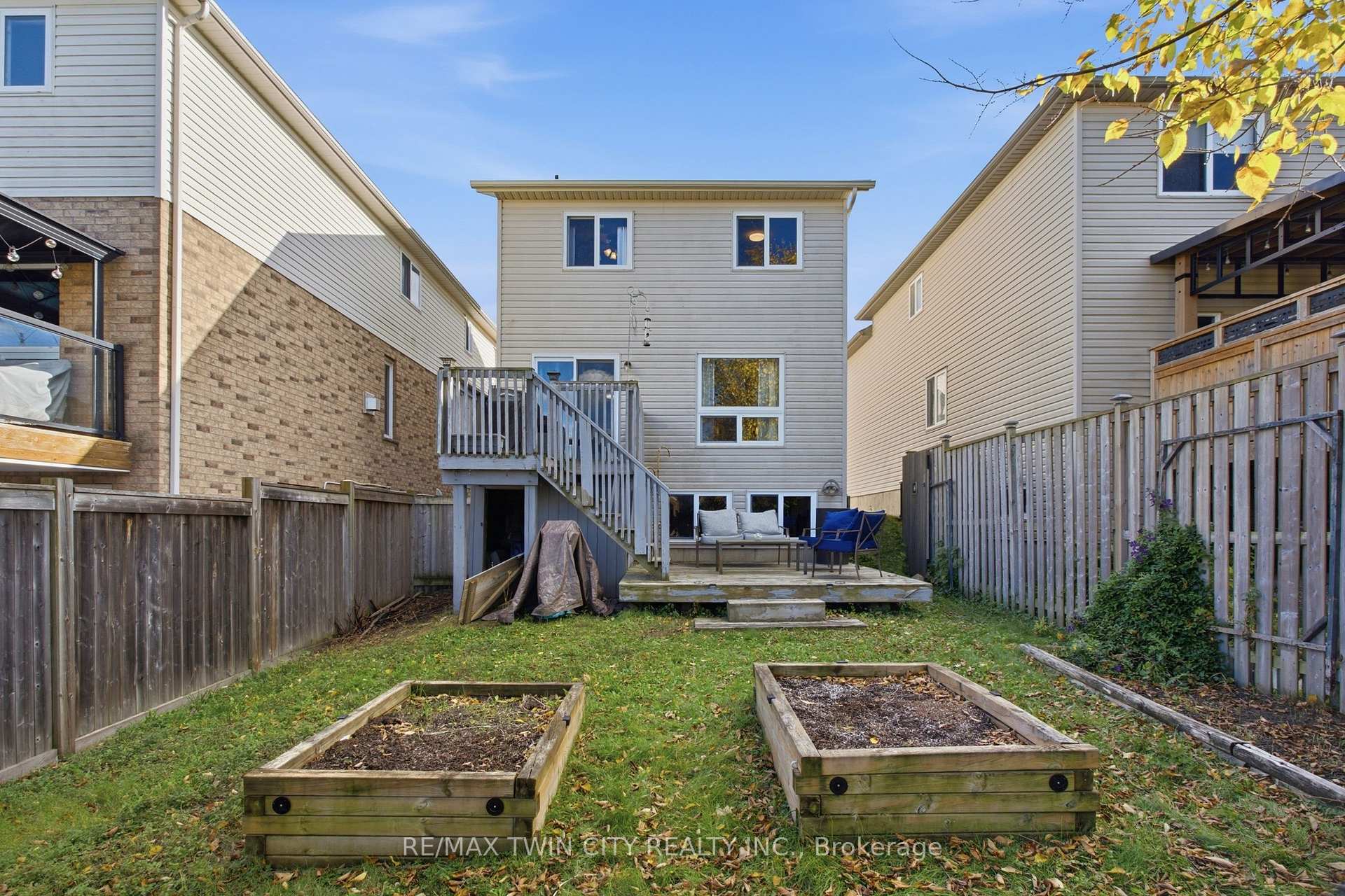Photo 26 of 39 Maitland Street, Kitchener, Huron Park — HOMEH