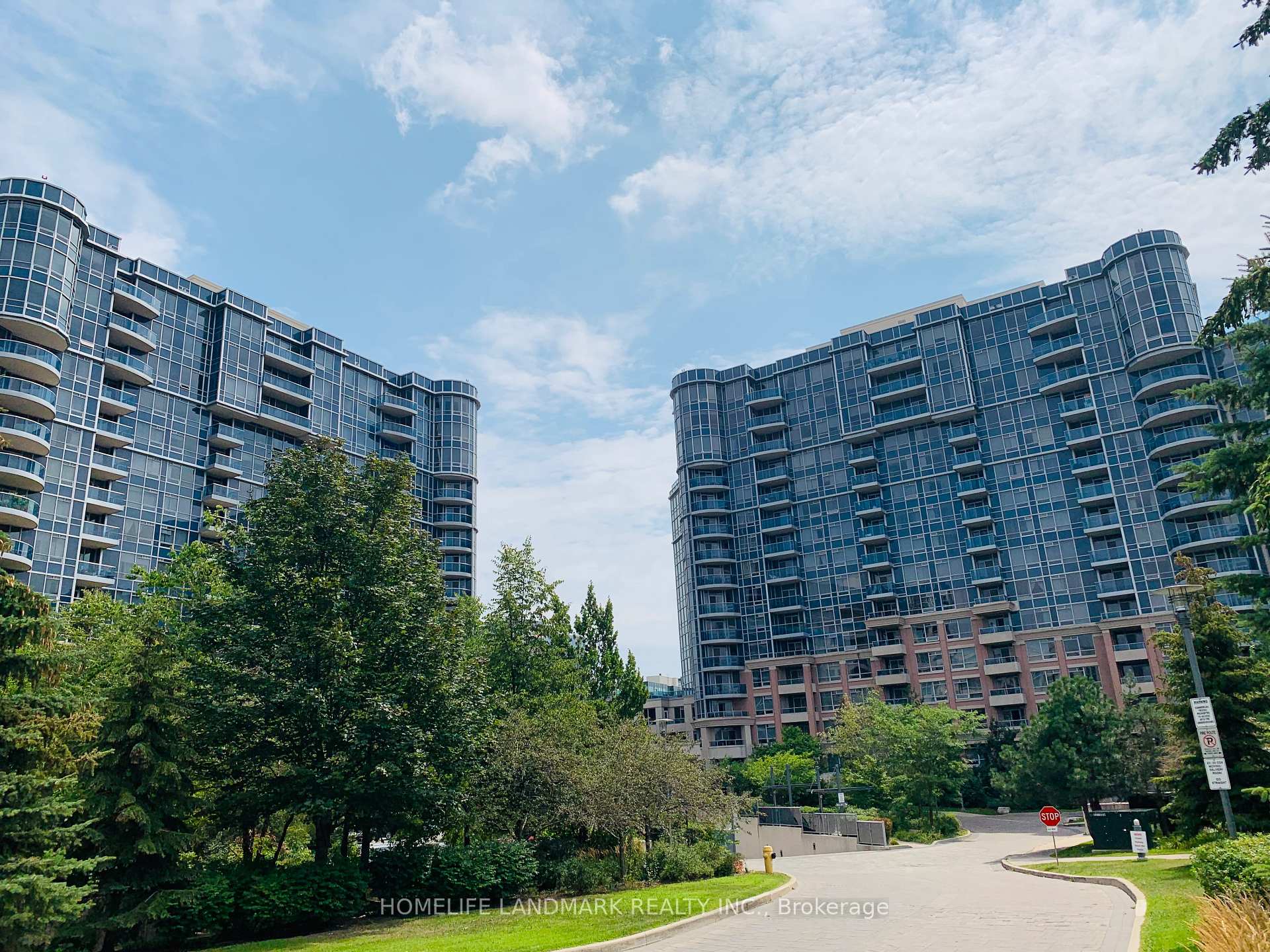 Photo 2 of Unit 961, 23 Cox Boulevard, Markham, Unionville — HOMEH