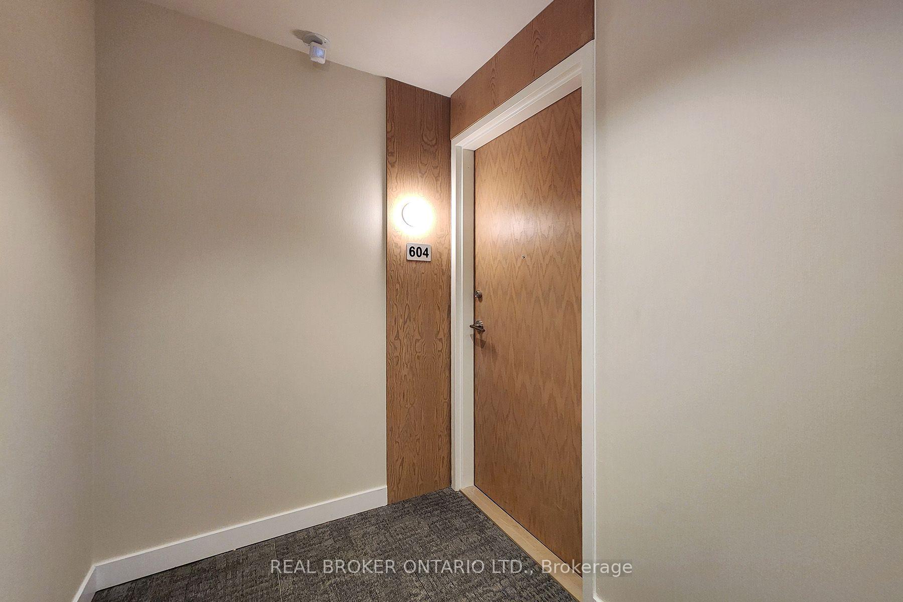 Photo 2 of Unit 604, 2825 Jane Street, North York, Glenfield-Jane Heights — HOMEH