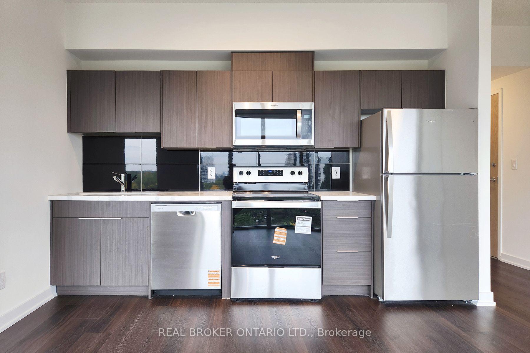 Photo 7 of Unit 604, 2825 Jane Street, North York, Glenfield-Jane Heights — HOMEH