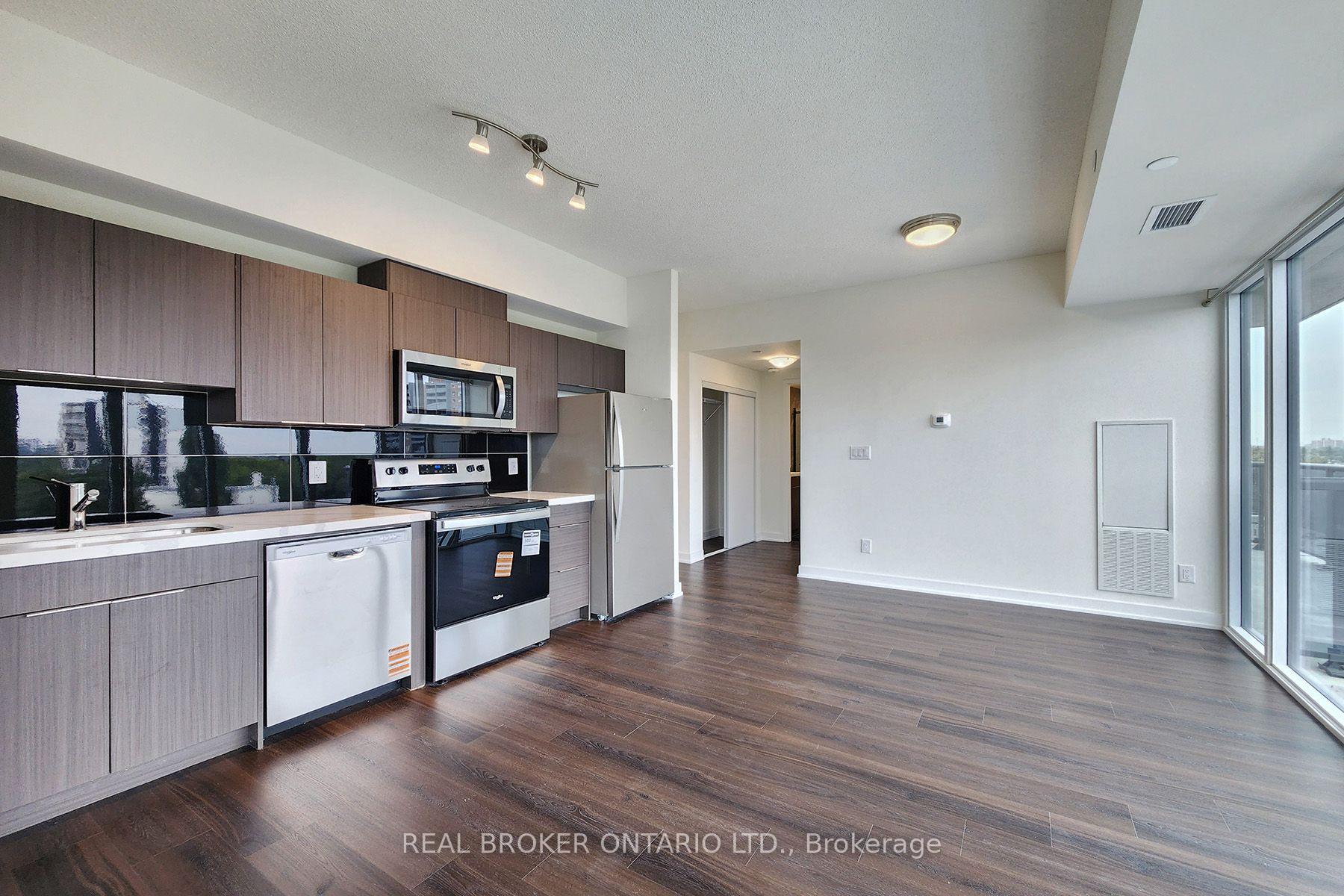 Photo 8 of Unit 604, 2825 Jane Street, North York, Glenfield-Jane Heights — HOMEH