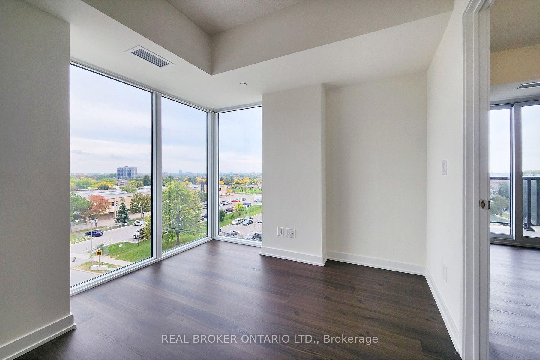 Photo 10 of Unit 604, 2825 Jane Street, North York, Glenfield-Jane Heights — HOMEH