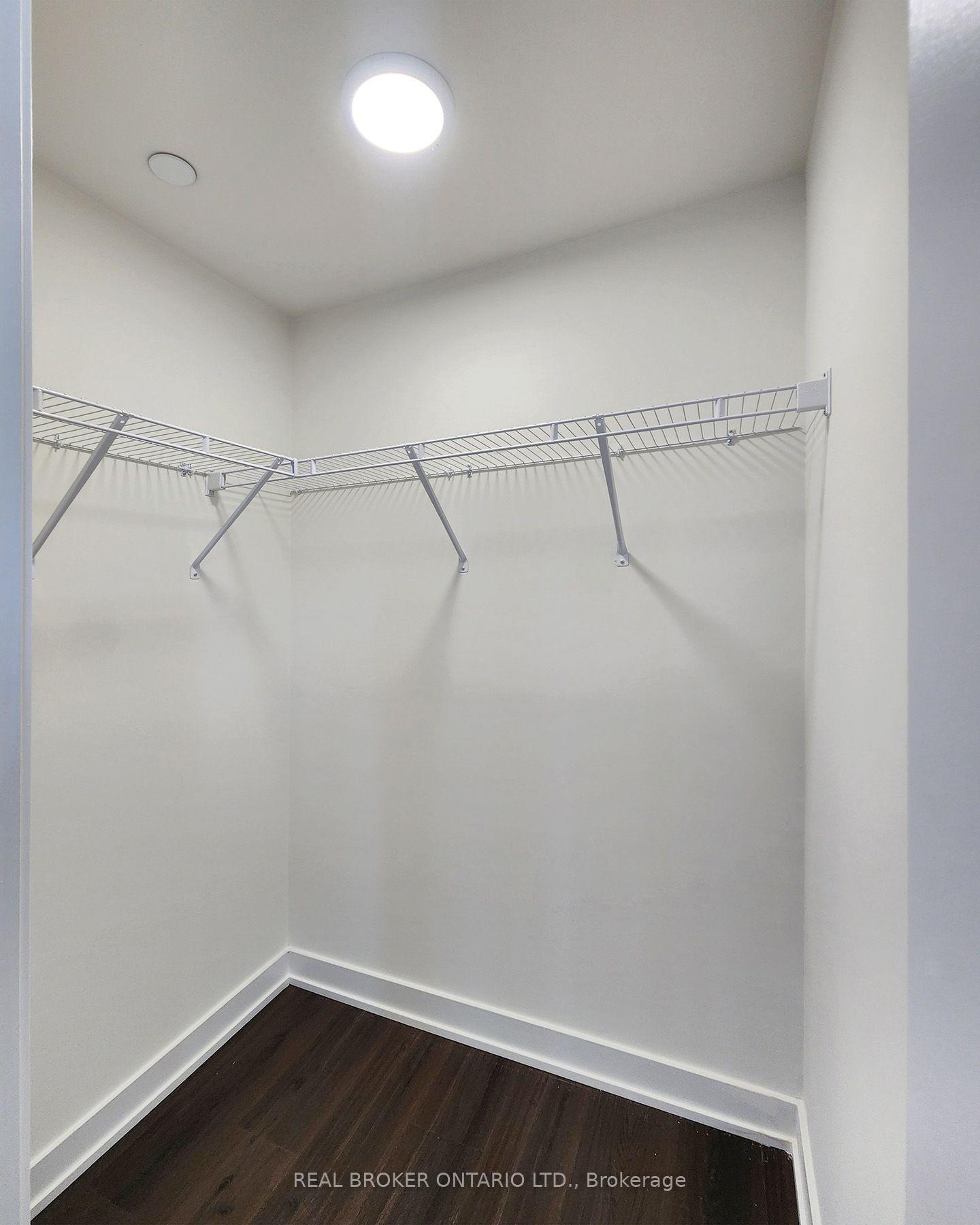 Photo 14 of Unit 604, 2825 Jane Street, North York, Glenfield-Jane Heights — HOMEH