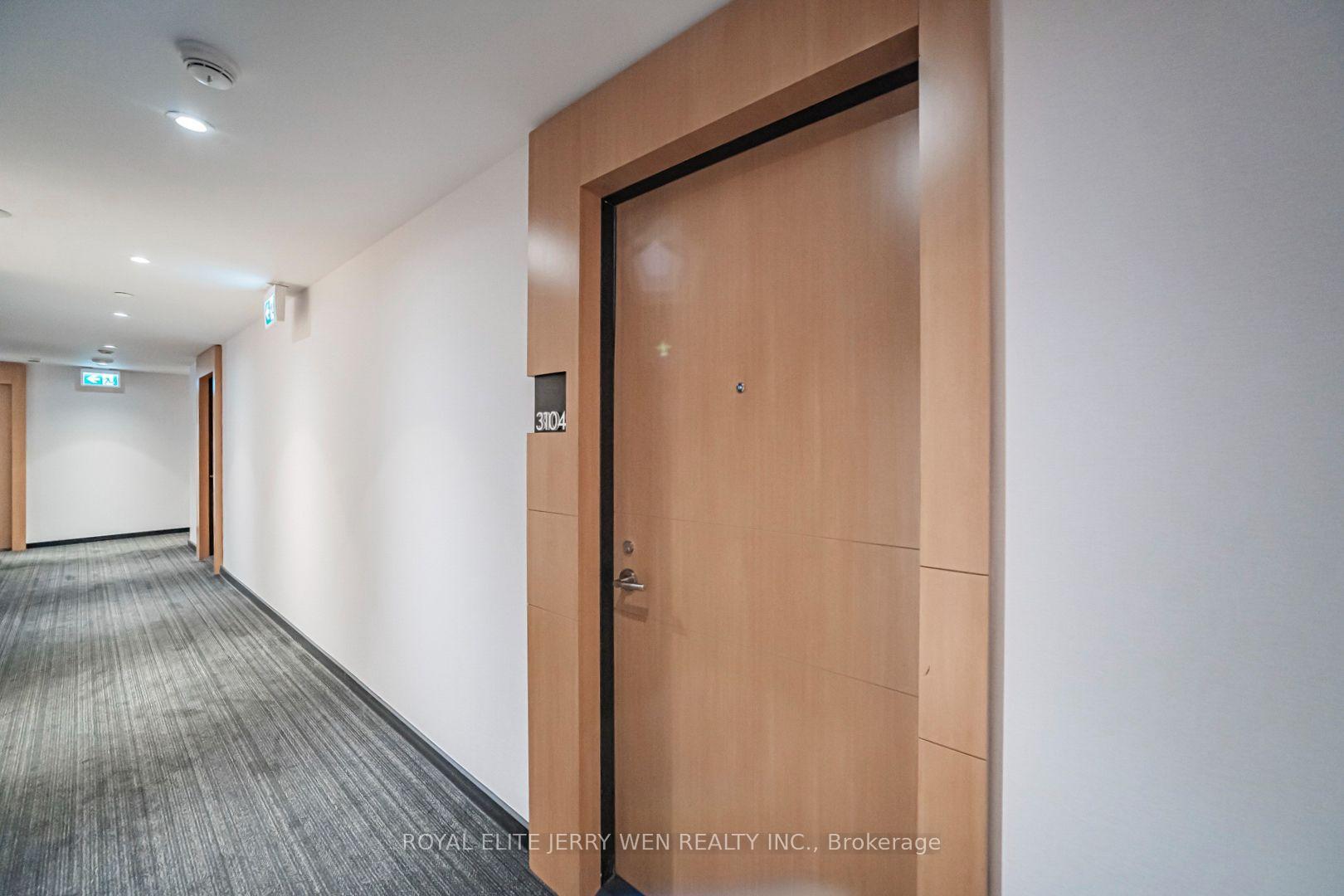Photo 4 of Unit 3104, 11 Wellesley Street W, Toronto, Bay Street Corridor — HOMEH