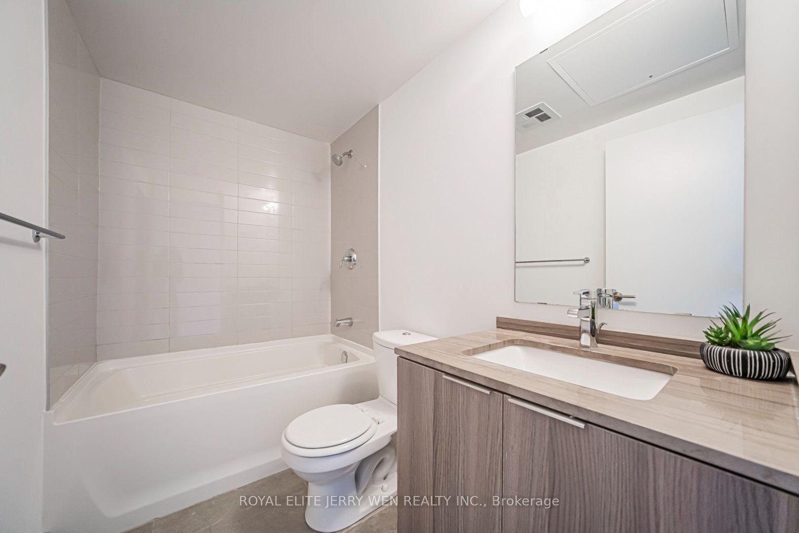 Photo 15 of Unit 3104, 11 Wellesley Street W, Toronto, Bay Street Corridor — HOMEH