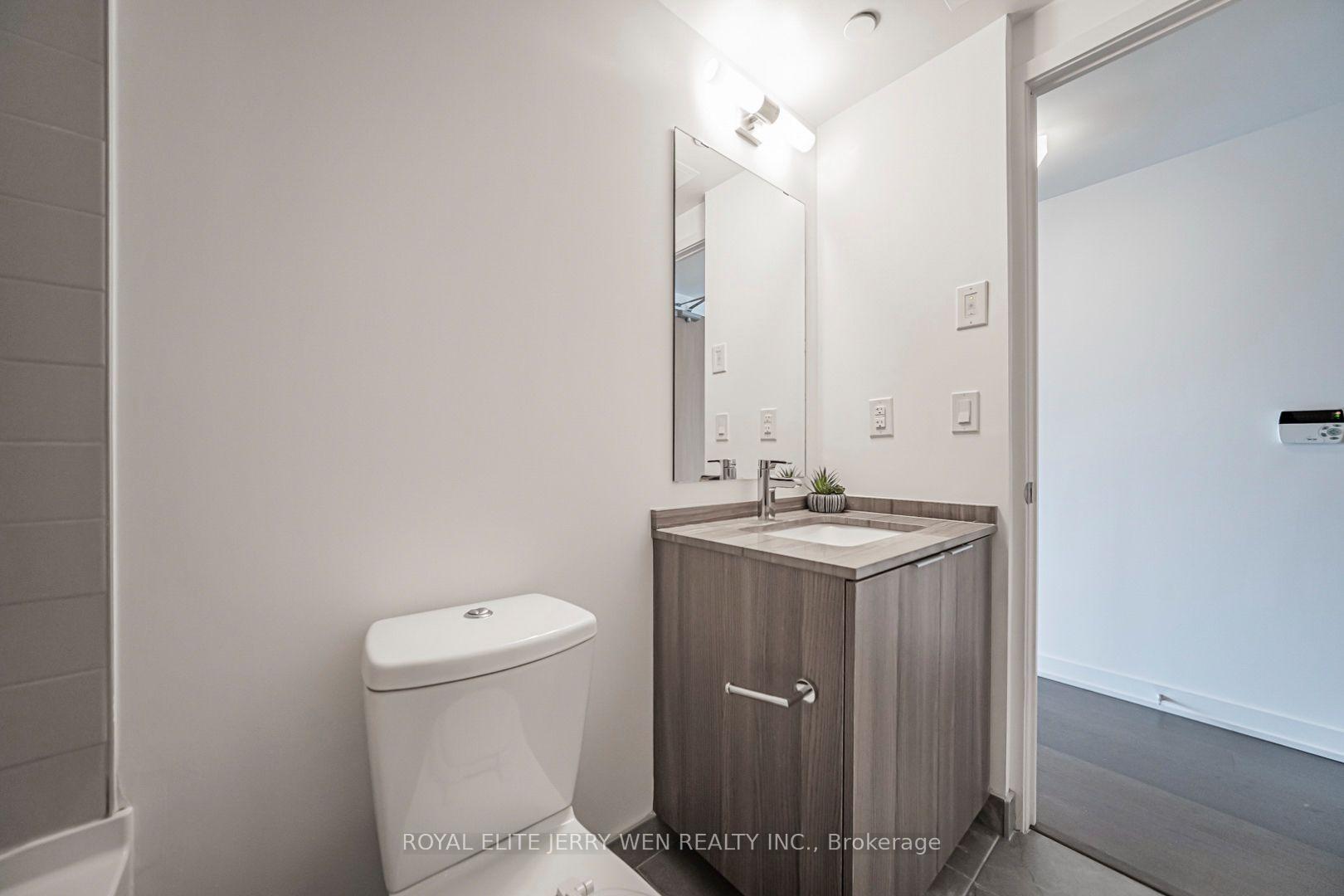 Photo 16 of Unit 3104, 11 Wellesley Street W, Toronto, Bay Street Corridor — HOMEH