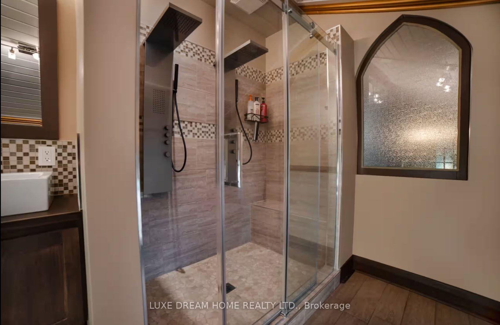 Photo 8 of 42 Clyde Street, Morris Turnberry, Bluevale — HOMEH