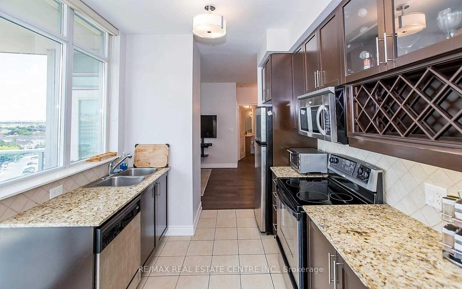 Photo 8 of Unit 1209, 80 Absolute Avenue, Mississauga, City Centre — HOMEH
