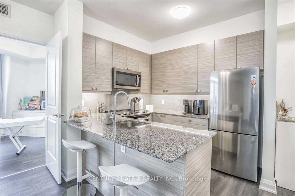 Photo 4 of Unit 503, 3655 kingston Road, Scarborough, Scarborough Village — HOMEH