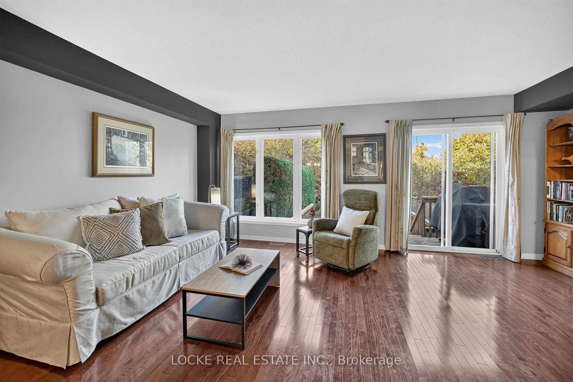 Photo 7 of 125 Parkrose Private, Ottawa, Chatelaine Village — HOMEH