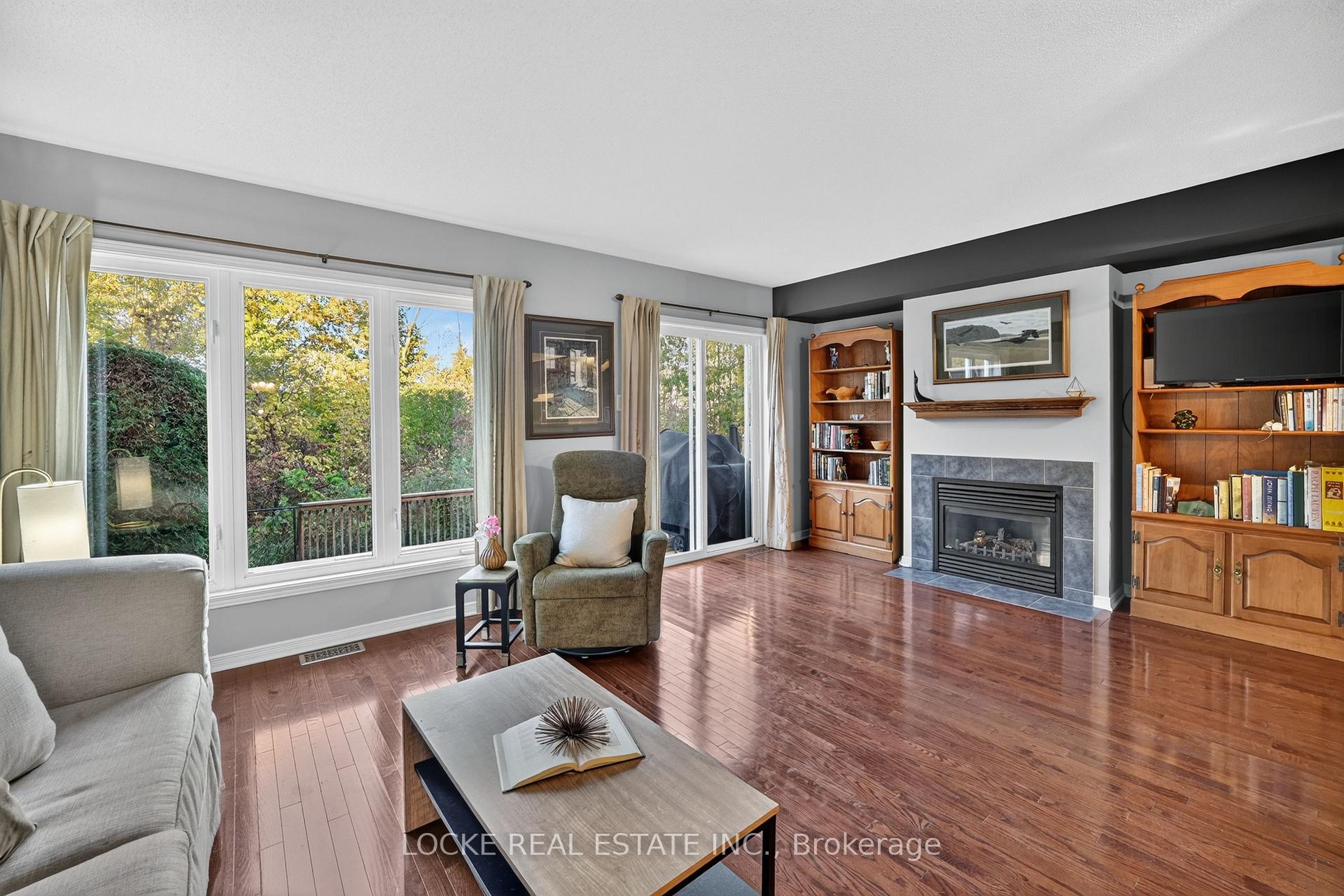 Photo 8 of 125 Parkrose Private, Ottawa, Chatelaine Village — HOMEH