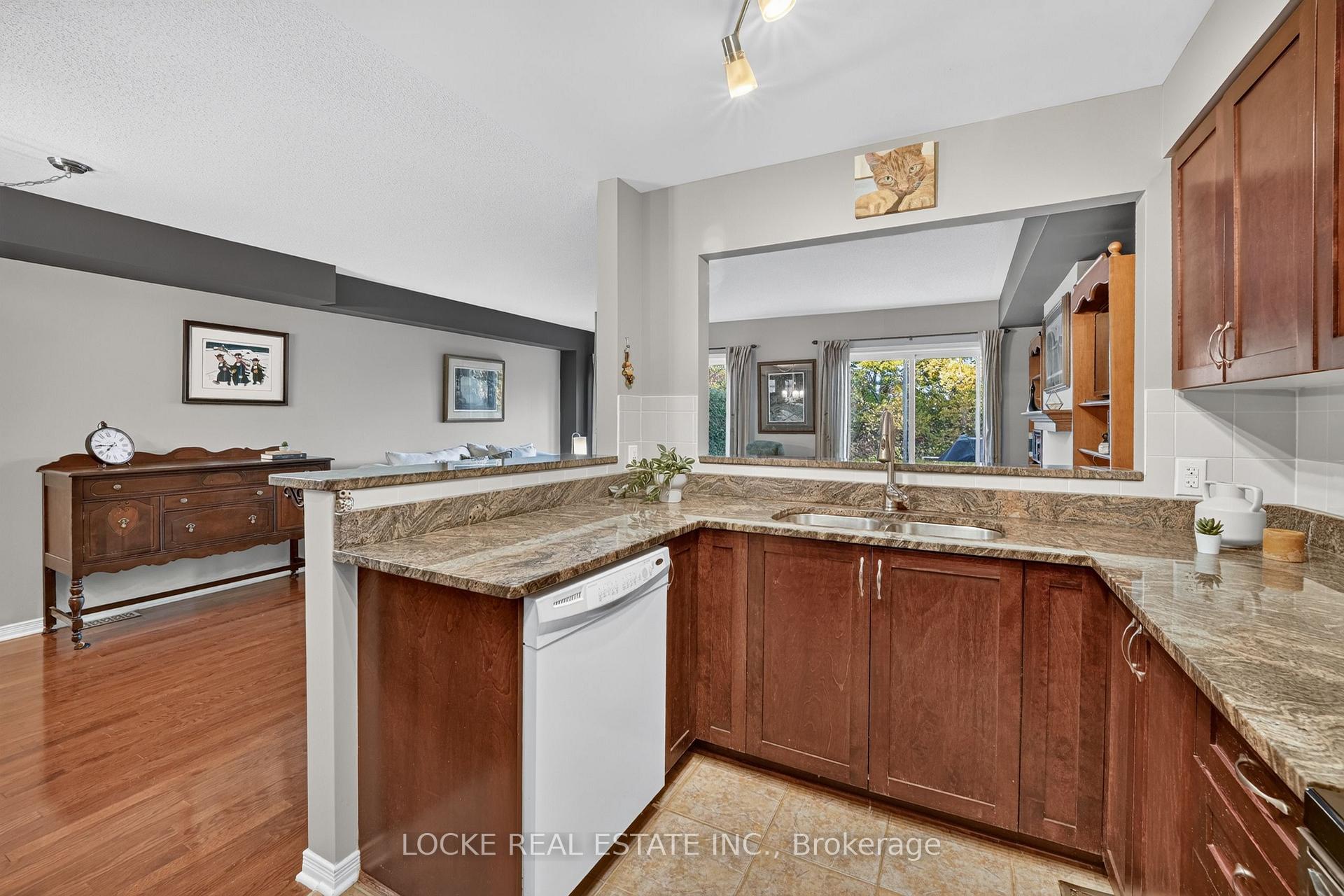 Photo 12 of 125 Parkrose Private, Ottawa, Chatelaine Village — HOMEH