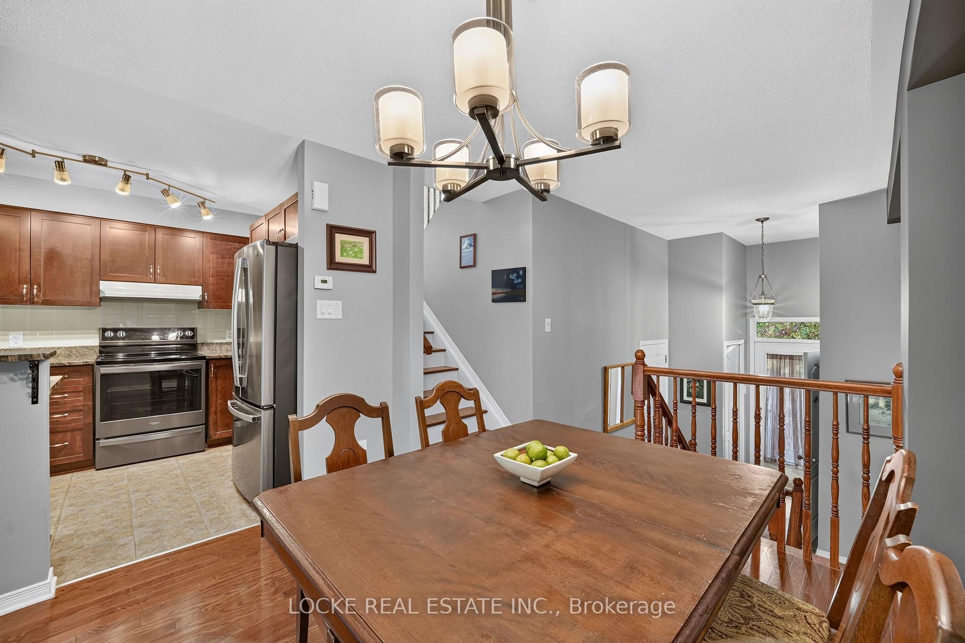Photo 17 of 125 Parkrose Private, Ottawa, Chatelaine Village — HOMEH