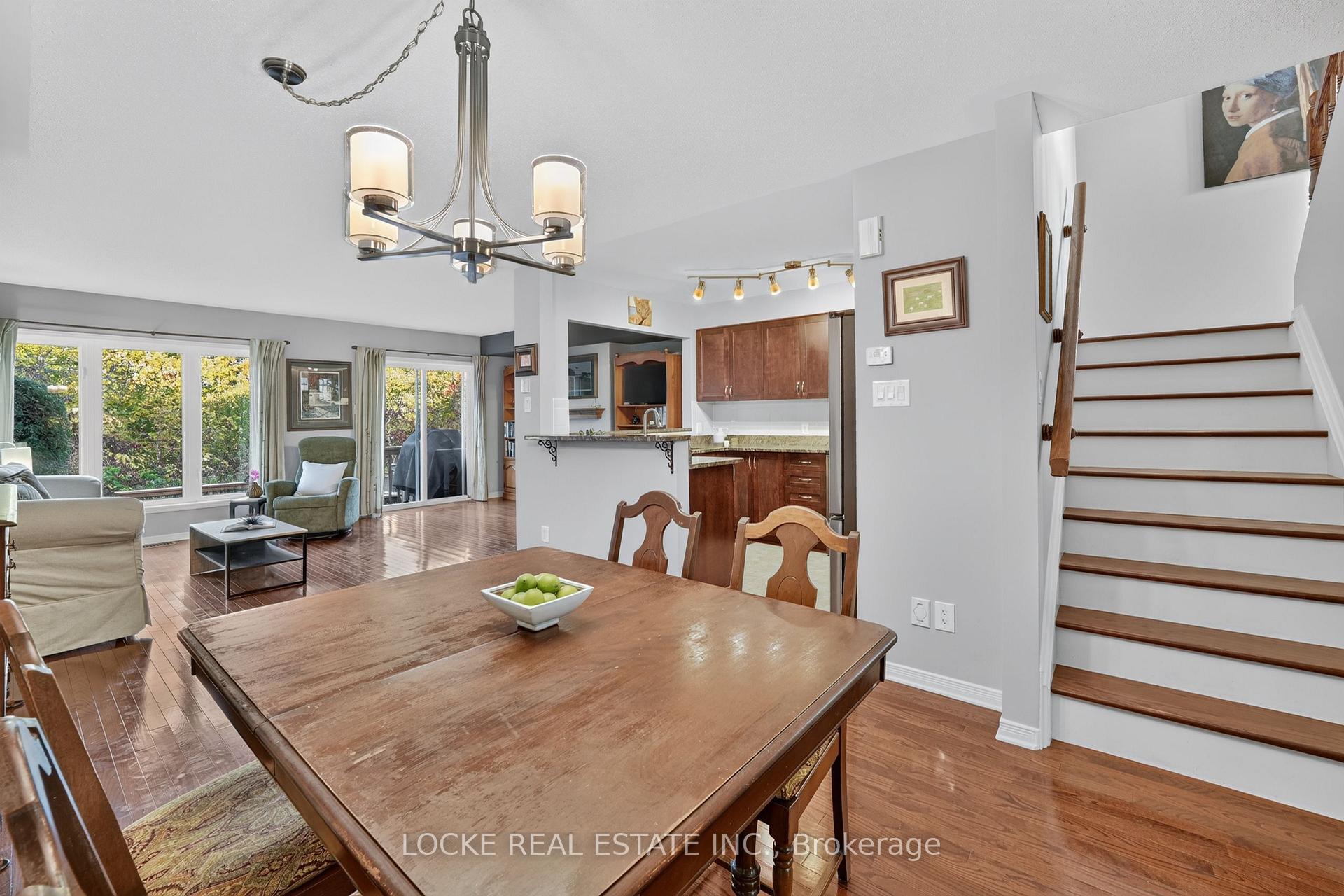 Photo 18 of 125 Parkrose Private, Ottawa, Chatelaine Village — HOMEH