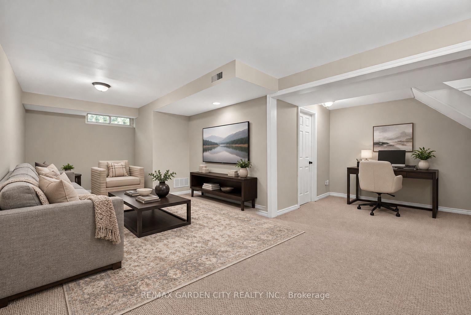 Photo 20 of 25 Walker Court, Grimsby, Grimsby East — HOMEH