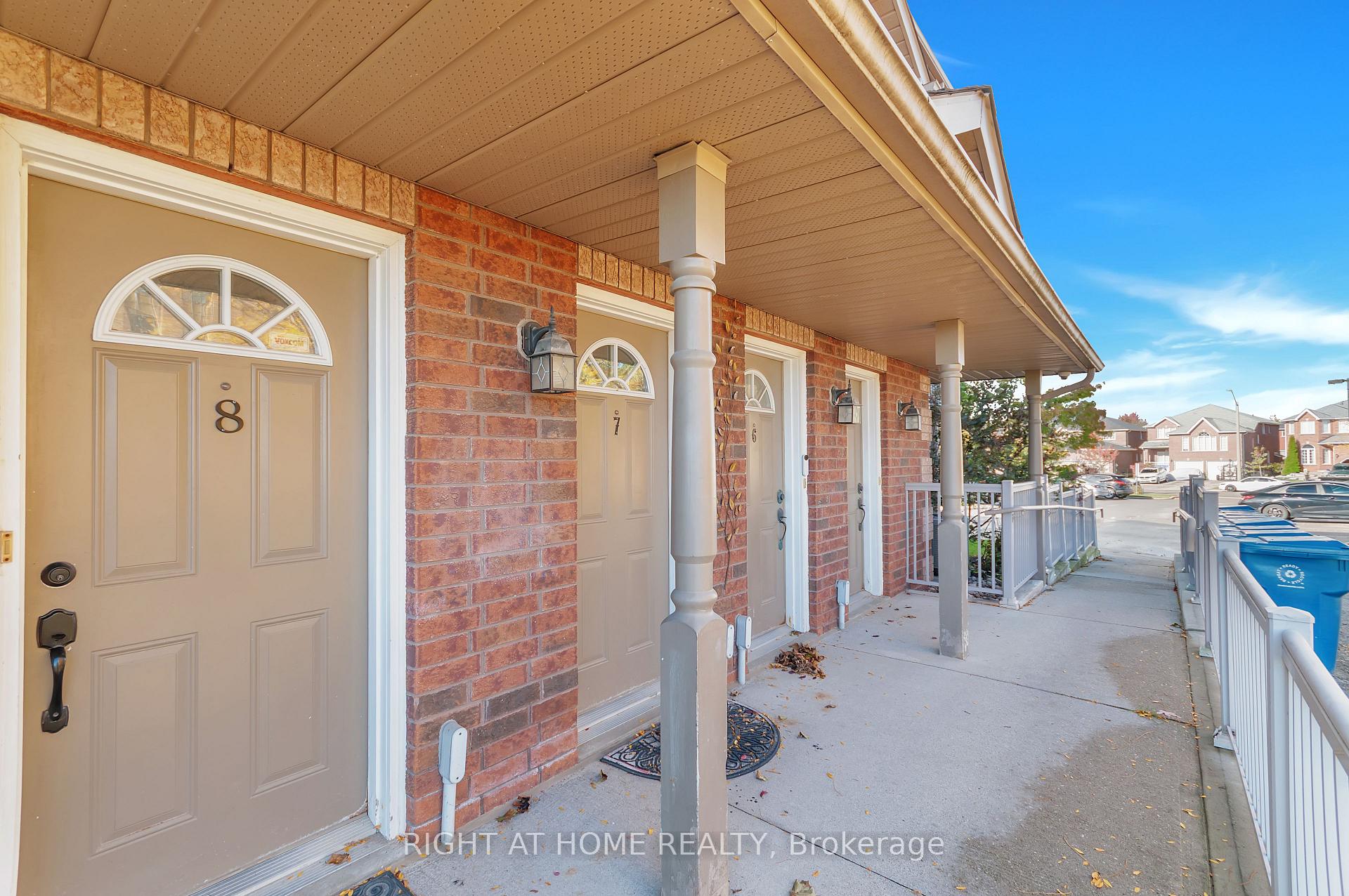 Photo 4 of 95 Goodwin Drive, Barrie, Painswick South — HOMEH