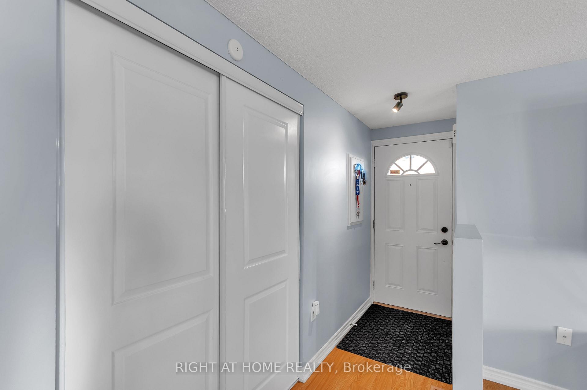 Photo 6 of 95 Goodwin Drive, Barrie, Painswick South — HOMEH