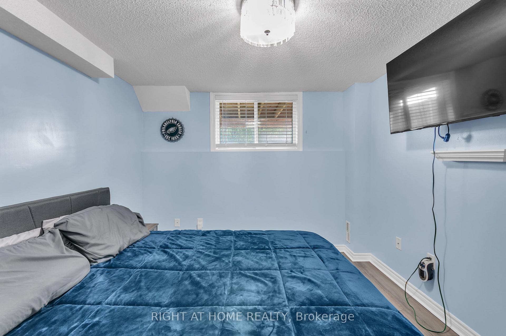 Photo 16 of 95 Goodwin Drive, Barrie, Painswick South — HOMEH