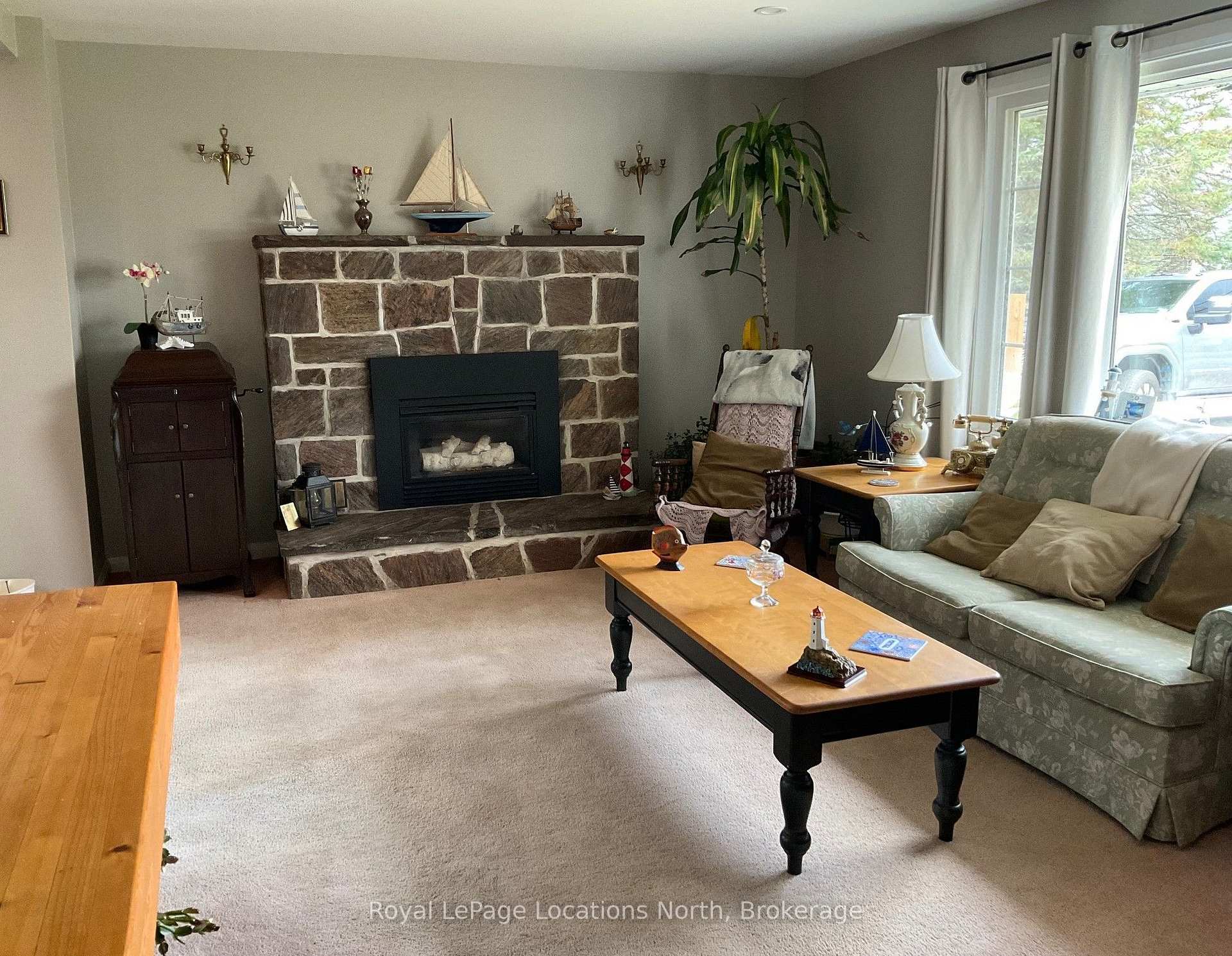 Photo 13 of 272 Yonge Street, Burk's Falls — HOMEH