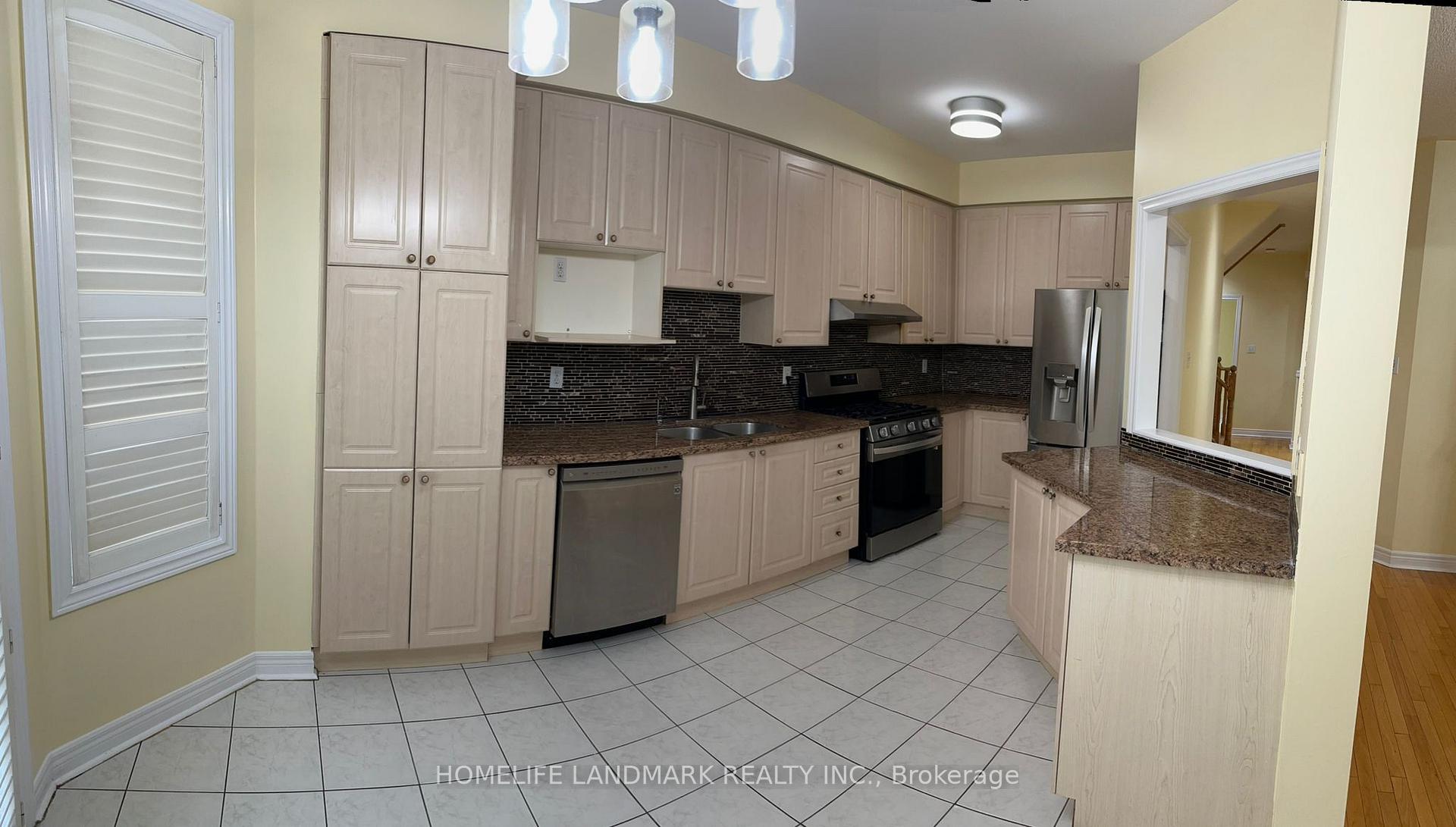 Photo 1 of 544 Matisse Place, Mississauga, Meadowvale Village — HOMEH