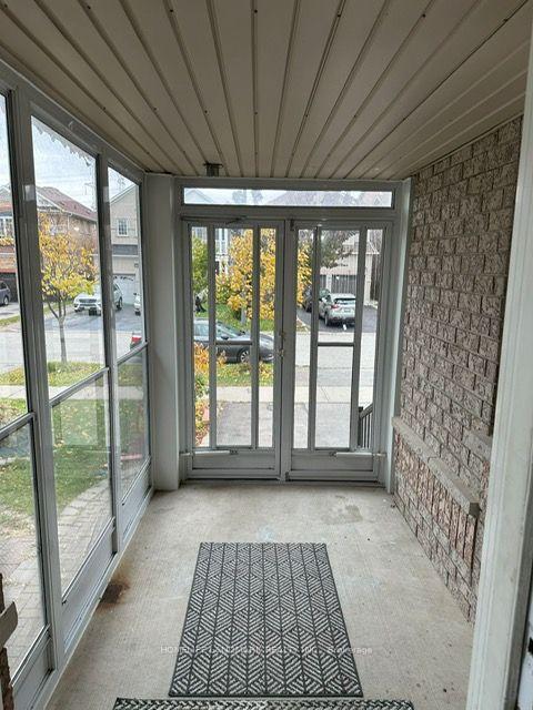 Photo 3 of 544 Matisse Place, Mississauga, Meadowvale Village — HOMEH