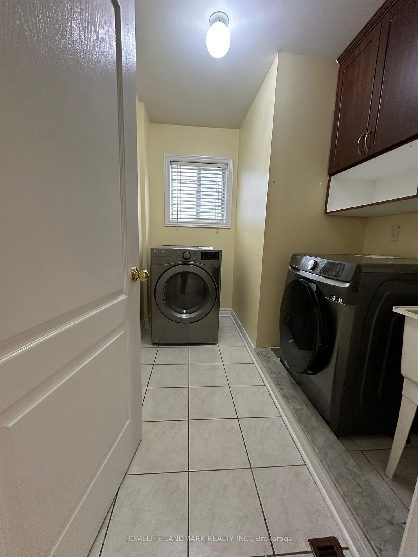 Photo 11 of 544 Matisse Place, Mississauga, Meadowvale Village — HOMEH