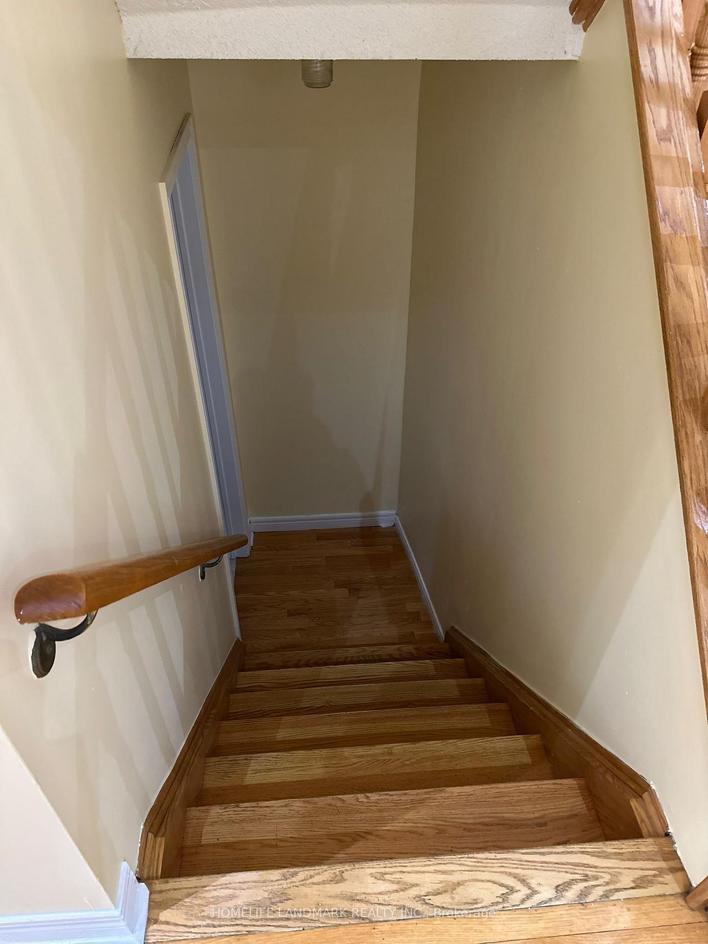 Photo 24 of 544 Matisse Place, Mississauga, Meadowvale Village — HOMEH