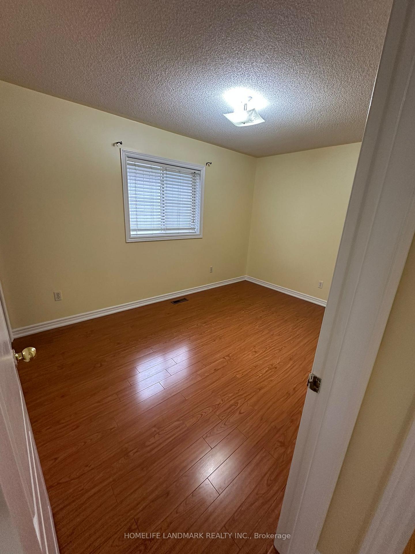 Photo 30 of 544 Matisse Place, Mississauga, Meadowvale Village — HOMEH