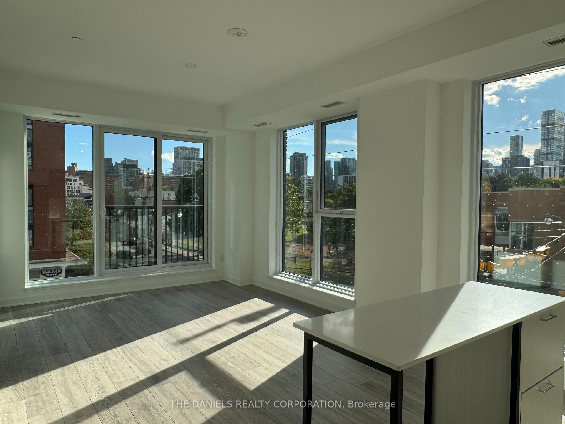 Photo 2 of Unit 217, 10 Oak Street, Toronto, Regent Park — HOMEH