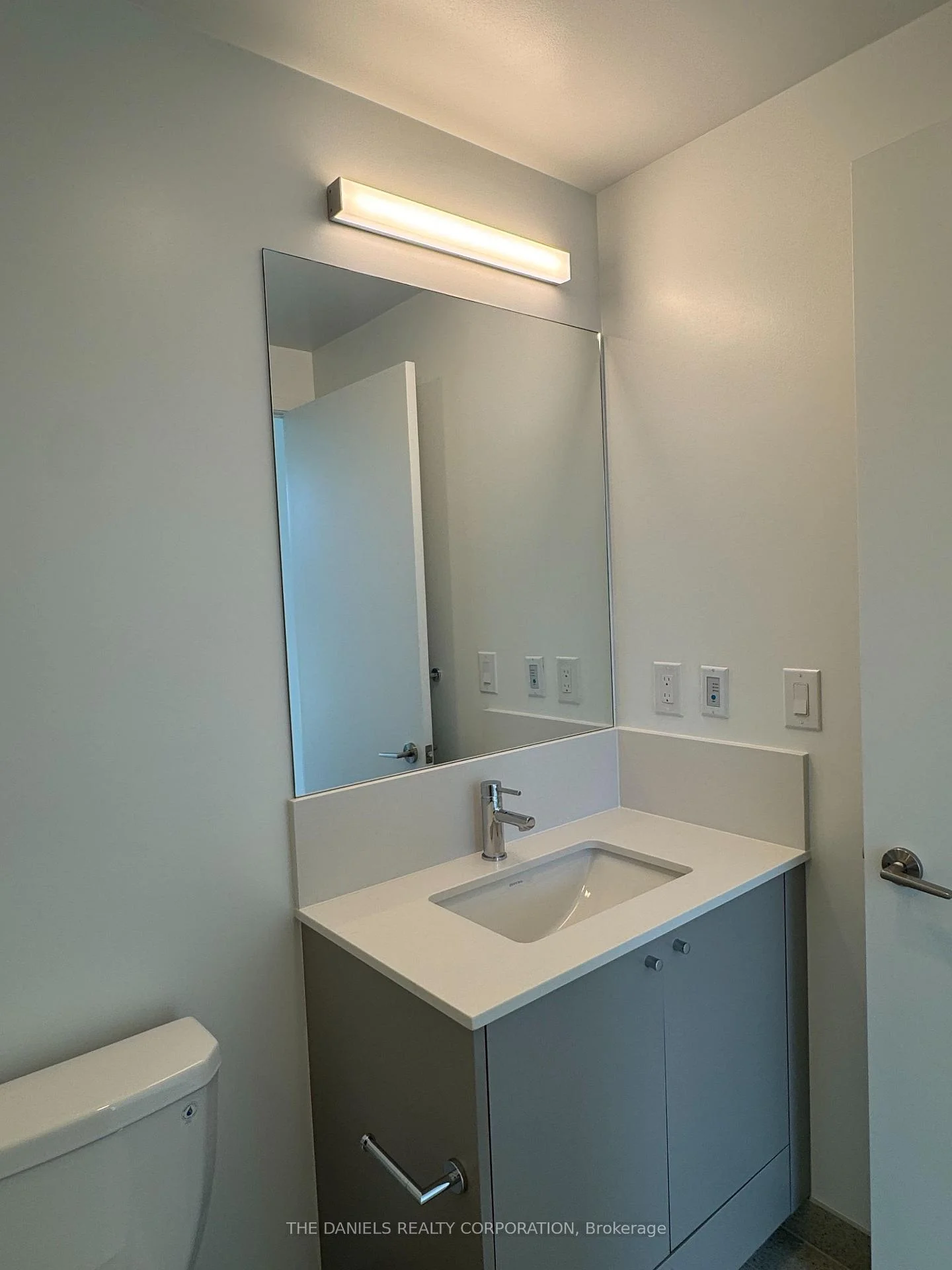 Photo 8 of Unit 217, 10 Oak Street, Toronto, Regent Park — HOMEH