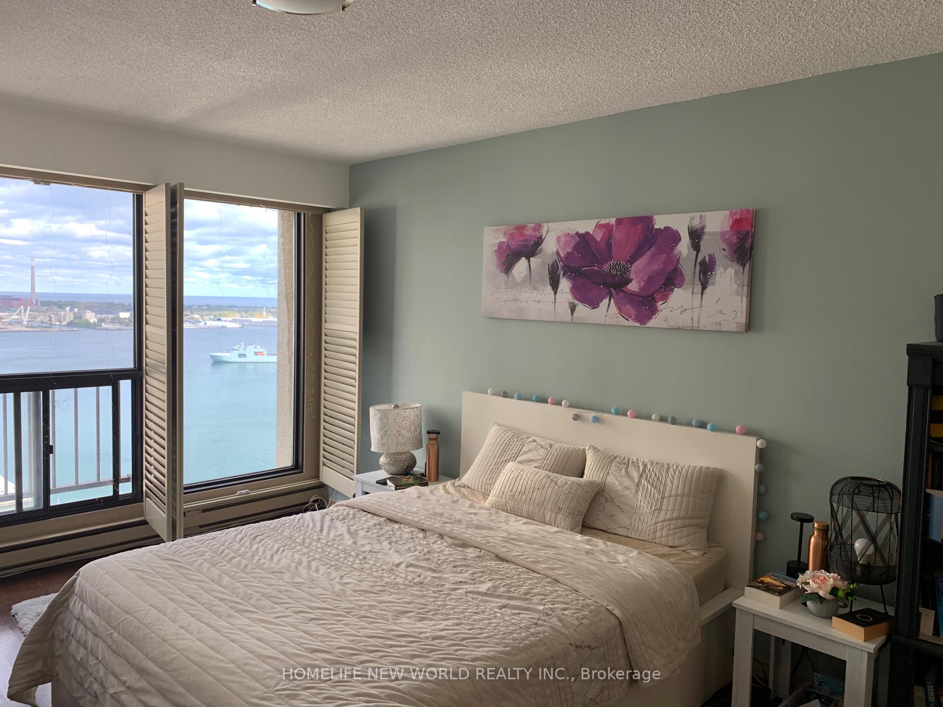 Photo 5 of Unit 3103, 65 Harbour Square, Toronto, Waterfront Communities — HOMEH