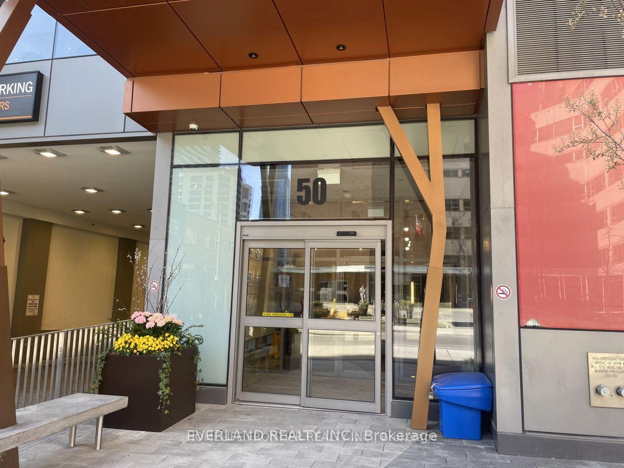 Photo 3 of Unit 909, 50 Wellesley Street, Toronto, Church-Yonge Corridor — HOMEH