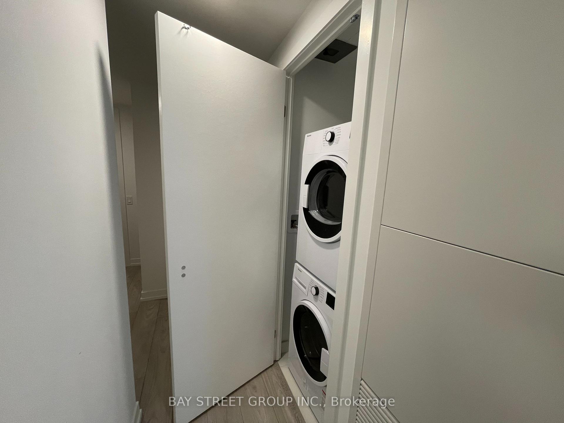 Photo 2 of Unit 2701, 82 Dalhousie Street, Toronto, Church-Yonge Corridor — HOMEH