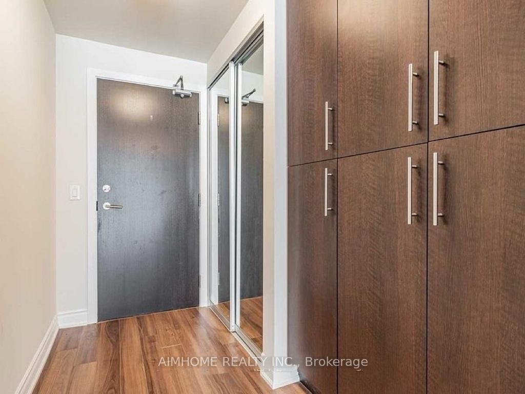 Photo 5 of Unit 618, 60 Berwick Avenue, Toronto, Yonge-Eglinton — HOMEH